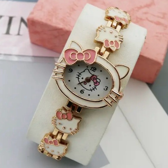 New Stunning Chic Hello Kitty Watches - Picture 3 of 5